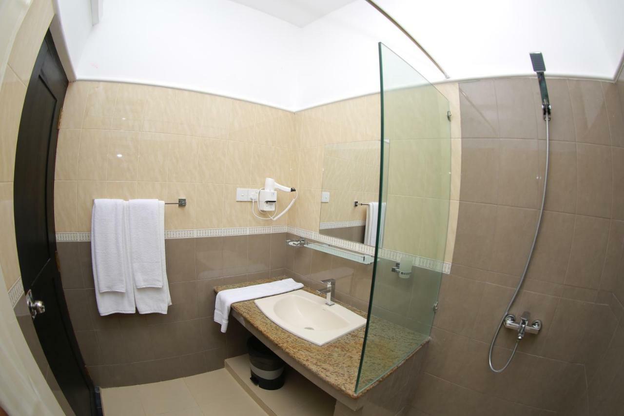 3R Resort نيجومبو المظهر الخارجي الصورة